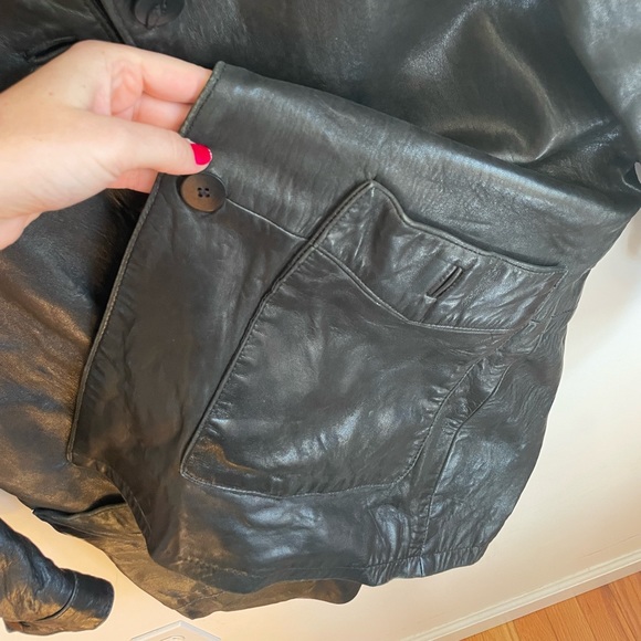 Leather jacket - Picture 6 of 9